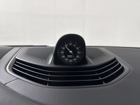 Certified 2025 Porsche Taycan RWD image 29