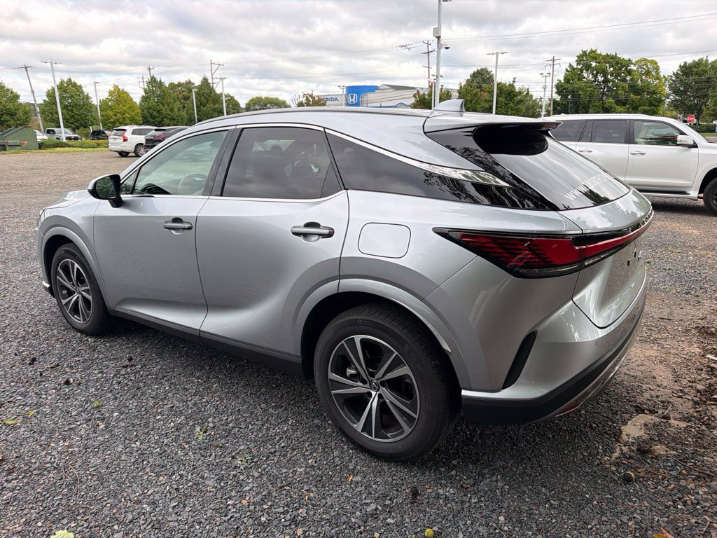 Used 2025 Lexus RX 350h AWD/4WD image 4