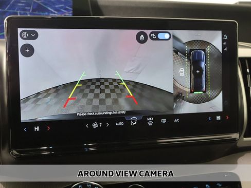 Used 2025 Ford Expedition Max Active image 5