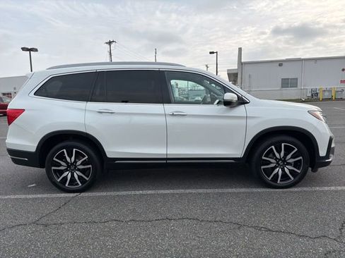 Used 2020 Honda Pilot Touring image 10