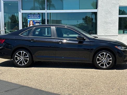 New 2025 Volkswagen Jetta Sport image 3