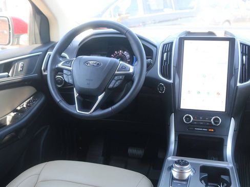 Certified 2023 Ford Edge SEL w/ Convenience Package AWD/4WD image 18