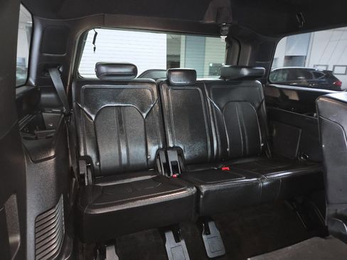 Used 2018 Ford Expedition Limited w/ Equipment Group 302A image 31