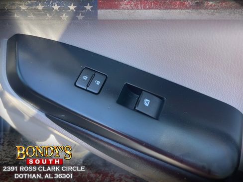 Used 2019 Toyota Highlander FWD V6 image 20