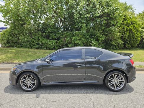 Used 2012 Scion tC FWD image 1