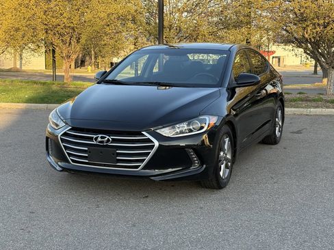 Used 2017 Hyundai Elantra Value Edition image 3