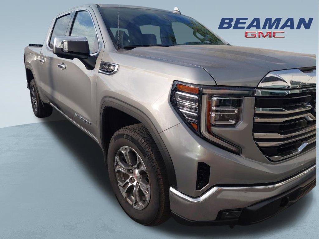 Used 2026 GMC Sierra 1500 SLT RWD image 2