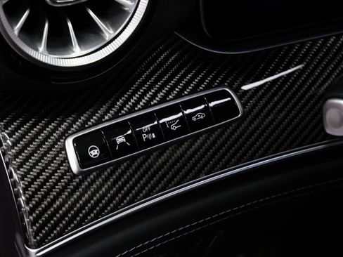 Used 2019 Mercedes-Benz AMG GT 63 image 30