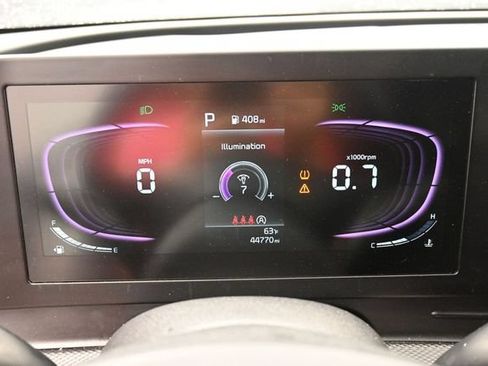 Used 2025 Kia Sportage LX FWD image 29