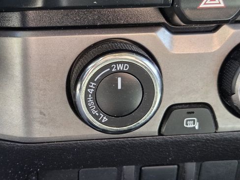 Used 2021 Toyota Tacoma SR AWD/4WD image 18