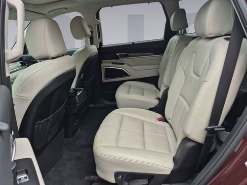 Used 2020 Kia Telluride EX w/ EX Premium Package AWD/4WD image 16