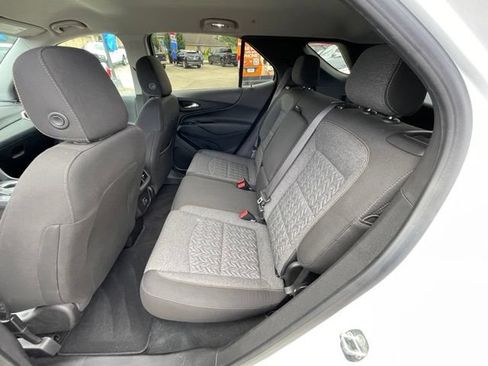Used 2023 Chevrolet Equinox LT FWD image 18