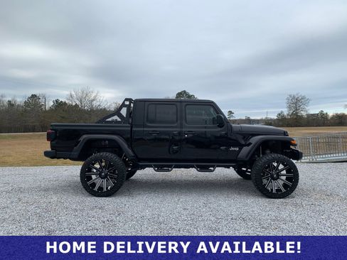 Used 2020 Jeep Gladiator Overland image 8