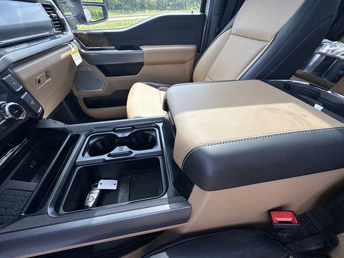 New 2026 Ford F450 Lariat w/ Lariat Ultimate Package AWD/4WD image 31