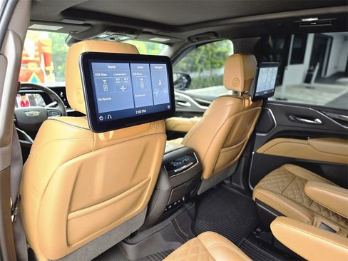 Used 2021 Cadillac Escalade Sport w/ Driver Assist Tech Package image 12