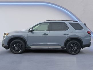 New 2025 Honda Pilot Touring video 2