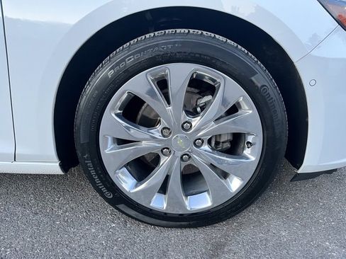 Used 2018 Chevrolet Malibu Premier w/ Driver Confidence Package image 38