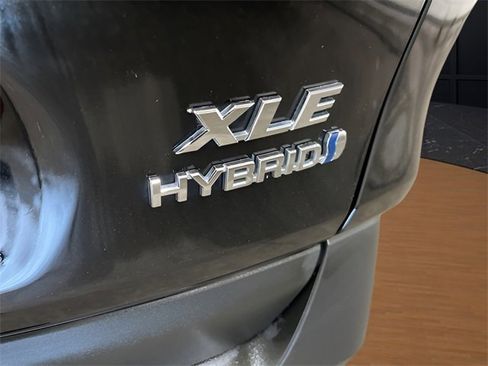 Used 2024 Toyota RAV4 XLE image 9
