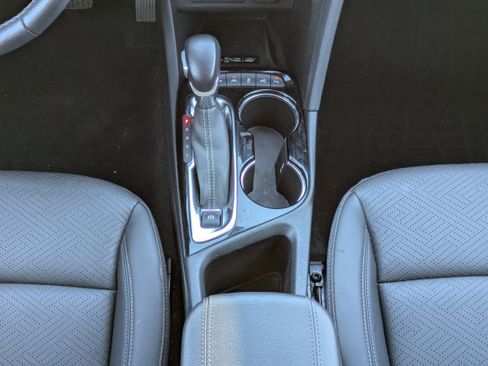 Used 2022 Buick Encore GX Essence w/ Advanced Technology Package image 6