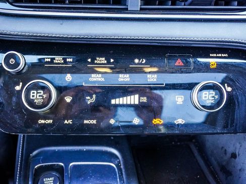 Used 2023 INFINITI QX60 Pure image 26