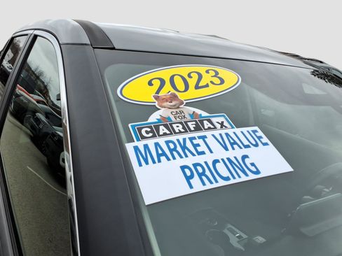 Certified 2023 Nissan Rogue SV image 9