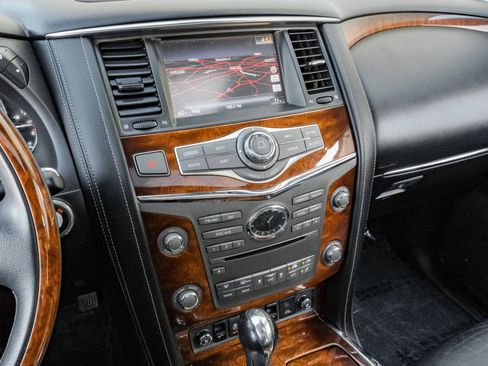 Used 2016 INFINITI QX80 4WD w/ Deluxe Technology Package image 30