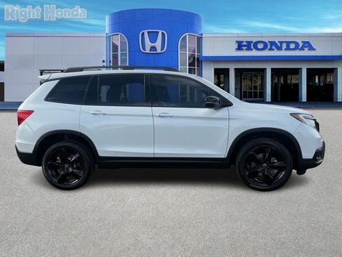 Used 2021 Honda Passport Elite image 8
