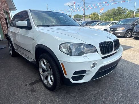Used 2011 BMW X5 xDrive35d AWD/4WD image 3