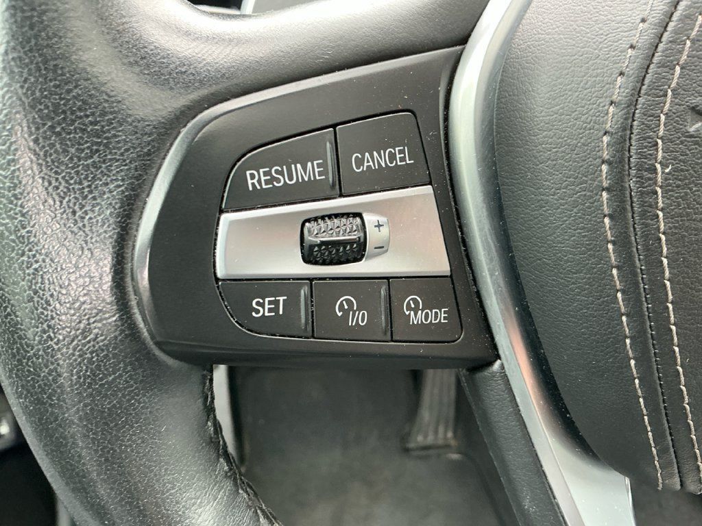 Used 2025 BMW X5 xDrive50e AWD/4WD image 21