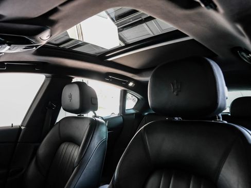 Used 2021 Maserati Levante AWD/4WD image 4