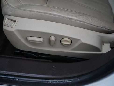 Used 2016 Buick Regal Premium w/ Driver Confidence Package #2 FWD image 12