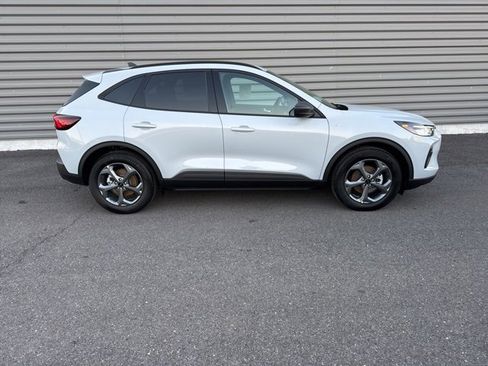 New 2025 Ford Escape ST-Line w/ Tech Pack #1 image 2