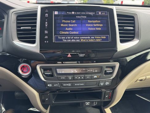 Used 2020 Honda Ridgeline RTL-E image 32