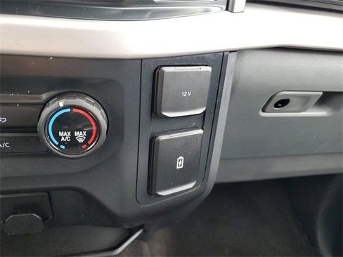 Used 2022 Ford F150 XLT image 23
