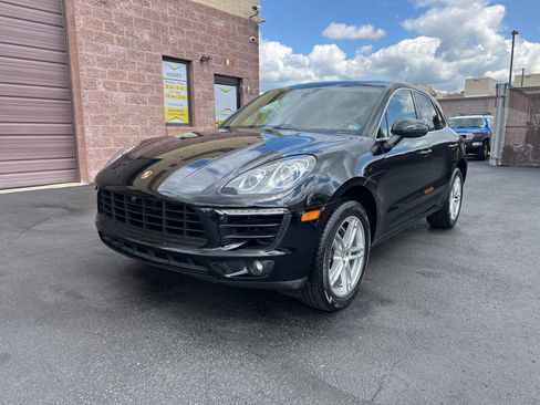 Used 2017 Porsche Macan S image 4
