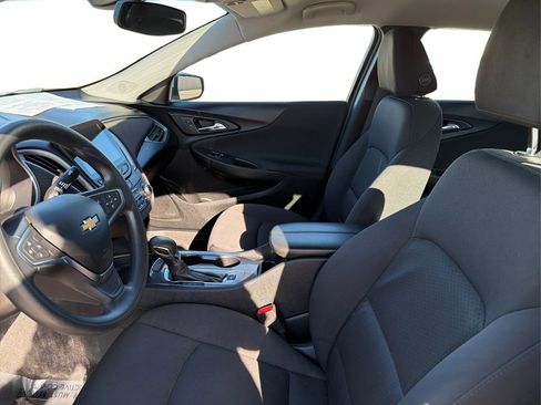 Used 2022 Chevrolet Malibu LT image 10