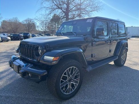 Used 2024 Jeep Wrangler High Altitude image 2