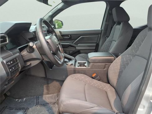 Used 2026 Toyota Tacoma SR5 AWD/4WD image 19