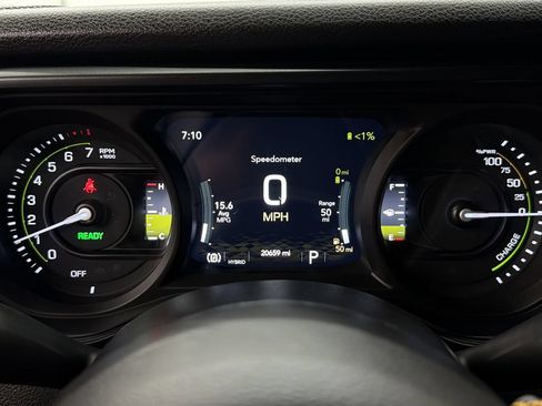 Used 2024 Jeep Wrangler Unlimited w/ Convenience Group AWD/4WD image 30