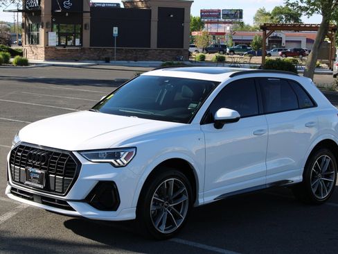 Used 2022 Audi Q3 2.0T Premium Plus w/ Premium Plus Package AWD/4WD image 11