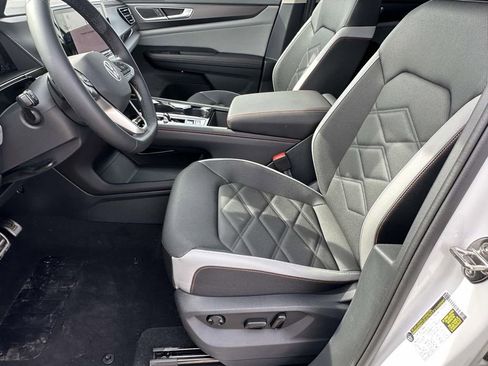 New 2025 Volkswagen Atlas Peak Edition SE AWD/4WD image 15