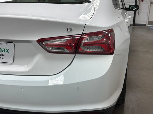 Used 2024 Chevrolet Malibu LT FWD image 15