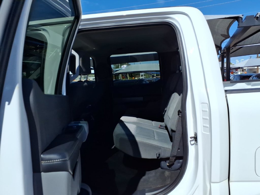 Used 2024 Ford F250 XLT w/ FX4 Off-Road Package AWD/4WD image 19