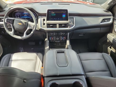 Used 2023 Chevrolet Tahoe LT w/ Luxury Package RWD image 16