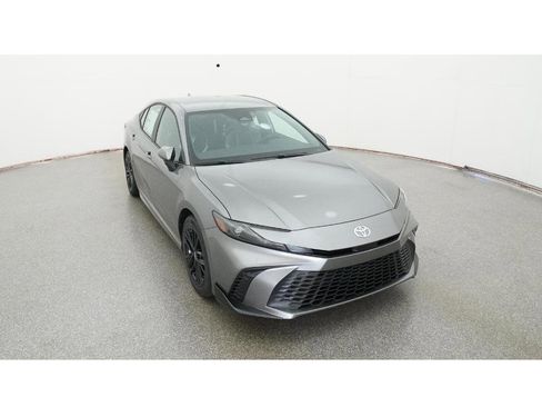 New 2026 Toyota Camry SE image 14