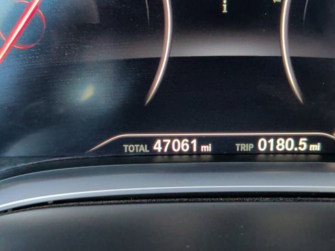 Used 2019 BMW 750i w/ M Sport Package image 14