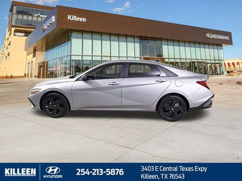 Used 2026 Hyundai Elantra Sport w/ Cargo Package FWD image 5