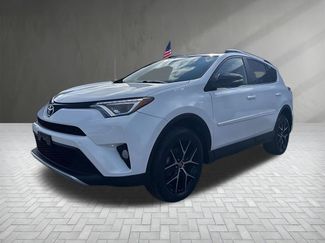 Used 2016 Toyota RAV4 SE video 2