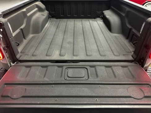 Used 2021 Jeep Gladiator Sport image 16