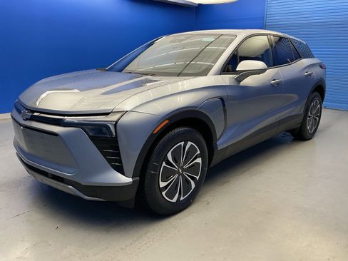New 2025 Chevrolet Blazer EV LT AWD/4WD image 4